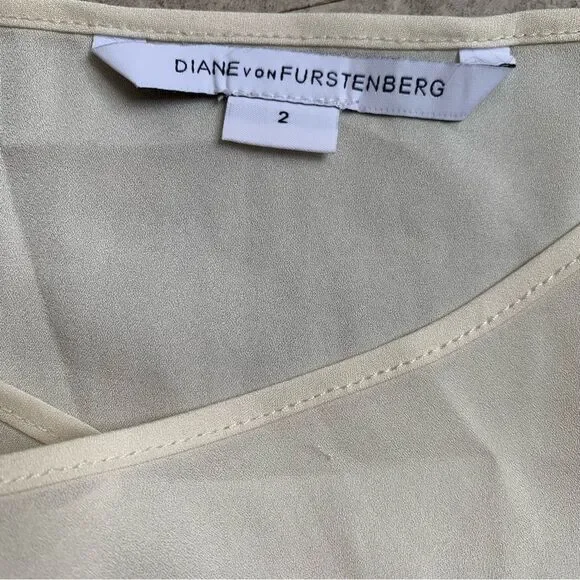 Diane Von Furstenberg Cream Camisole Top Size 2 - Picture 2 of 4